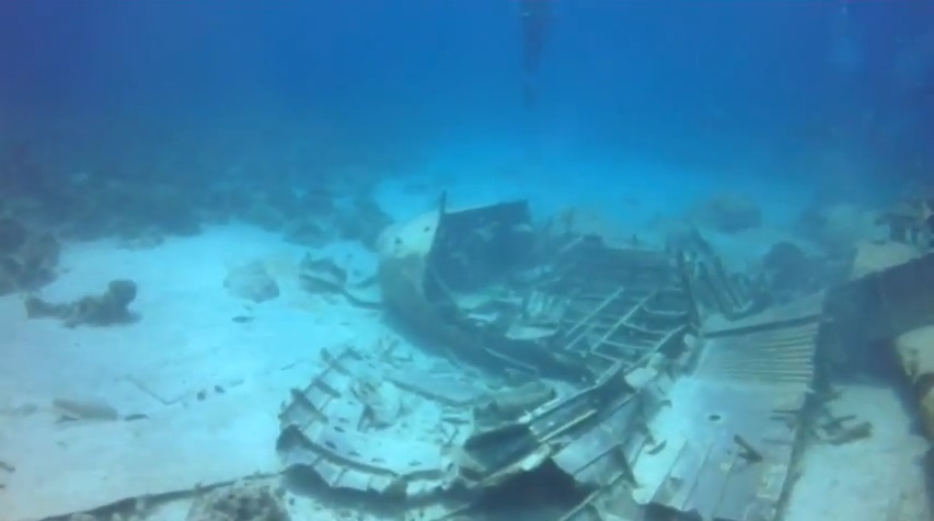 DC-3wreckBahamas2